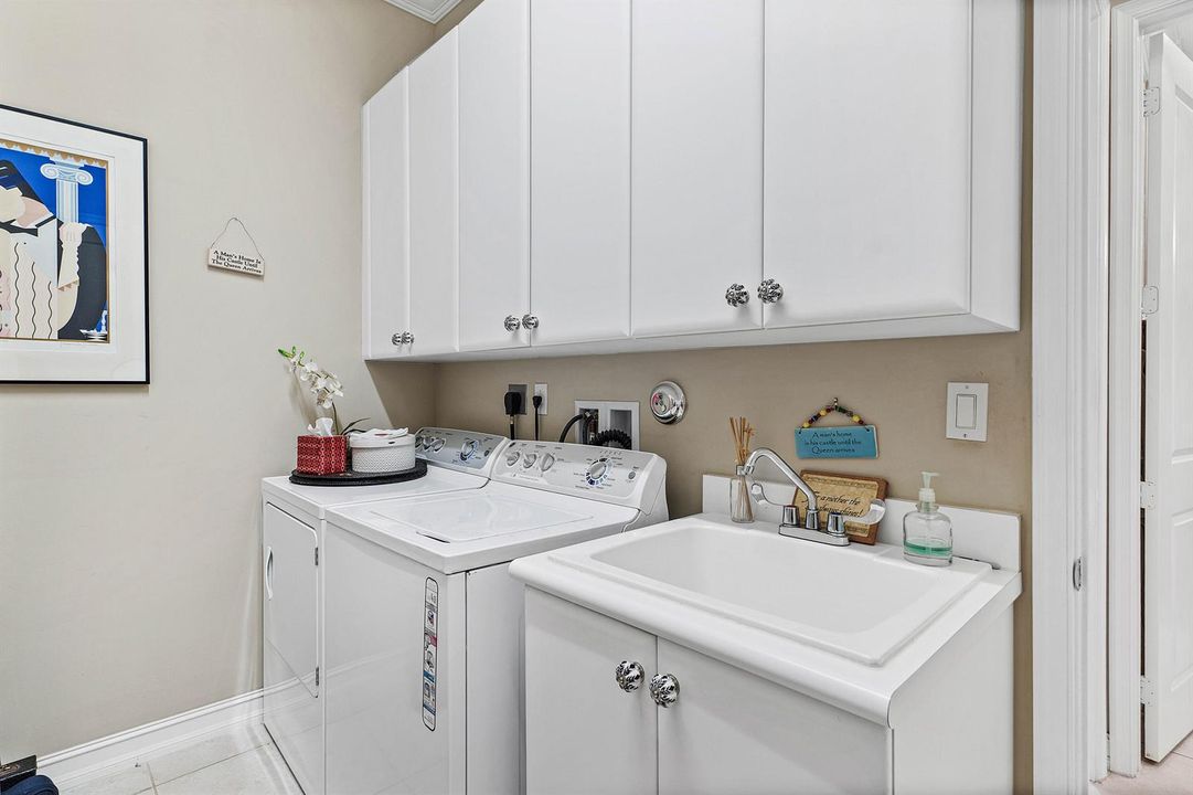 Large Laundry Room
