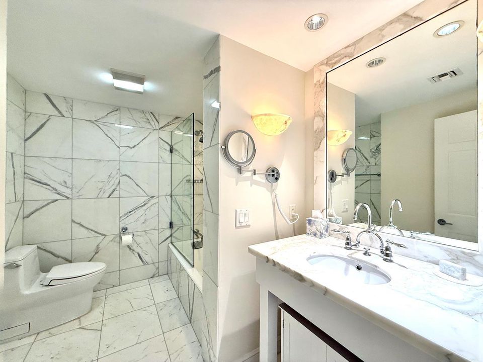 26 Second Bathroom