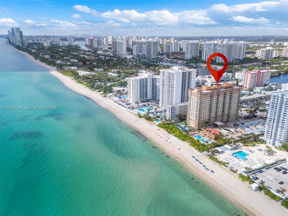 В аренду: $3,600 (2 спален, 2 ванн, 1000 Квадратных фут)