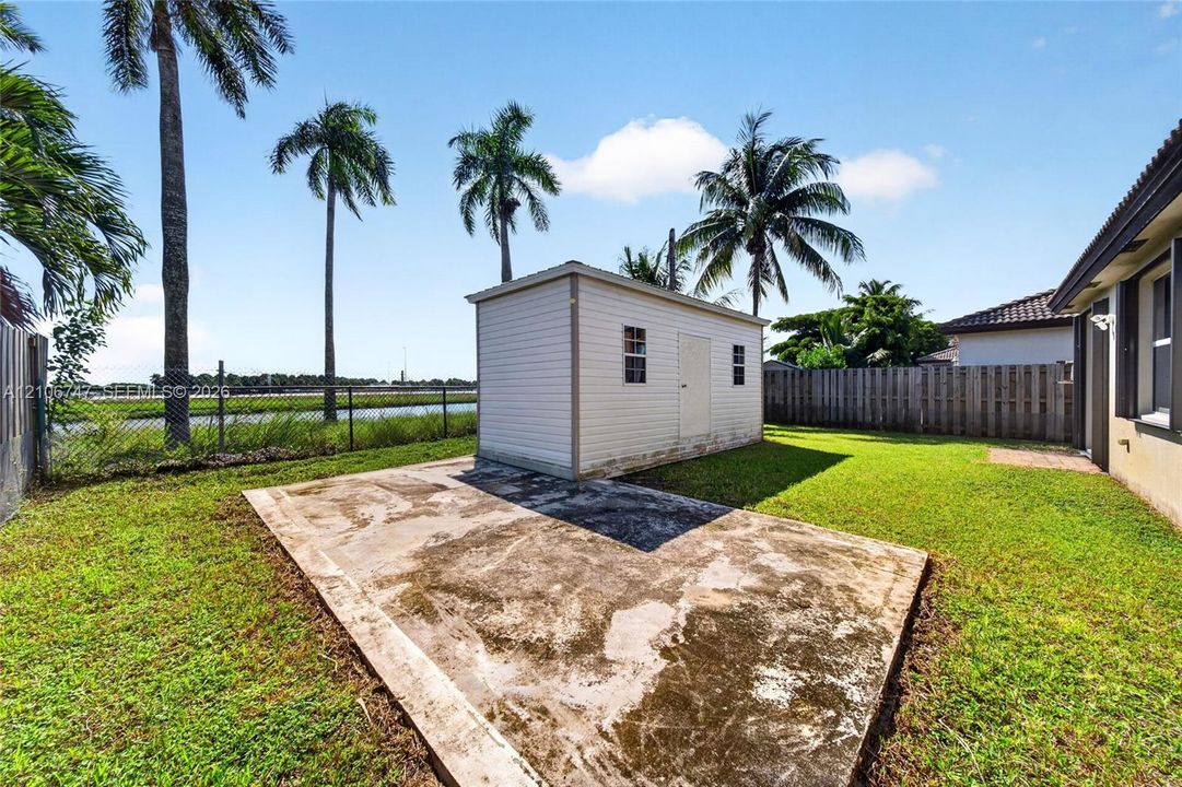 For Sale: $635,000 (4 beds, 2 baths, 2479 Square Feet)