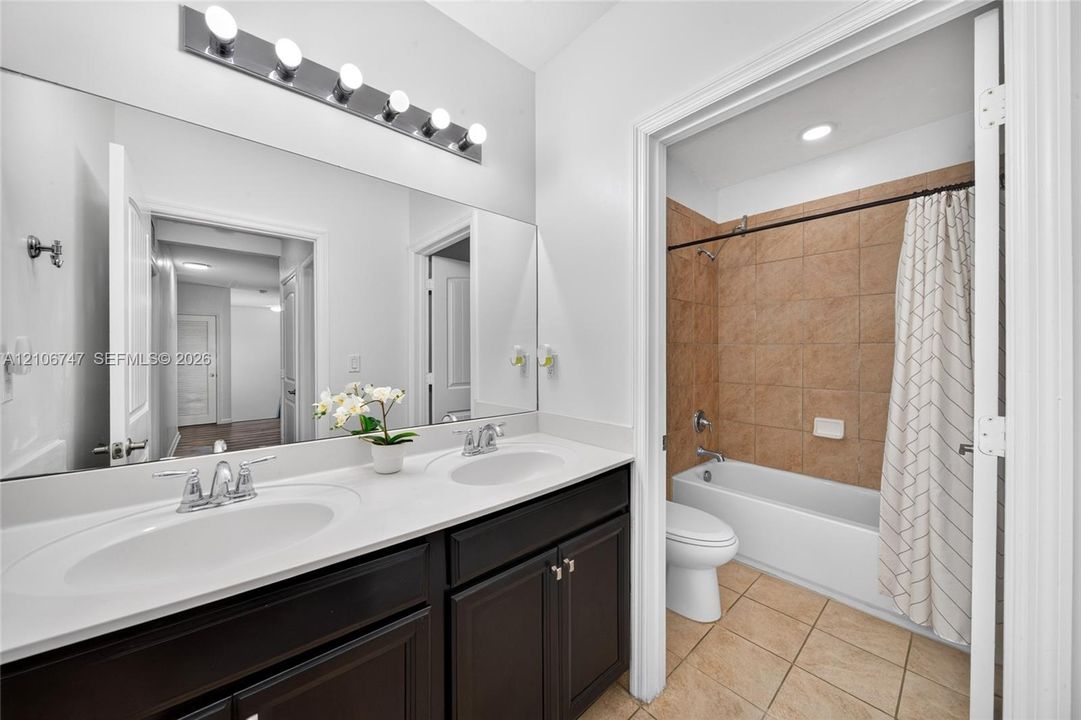 For Sale: $635,000 (4 beds, 2 baths, 2479 Square Feet)