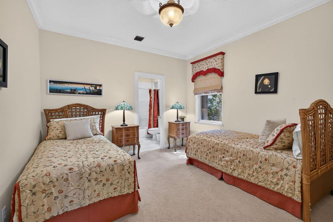 FOURTH BEDROOM
