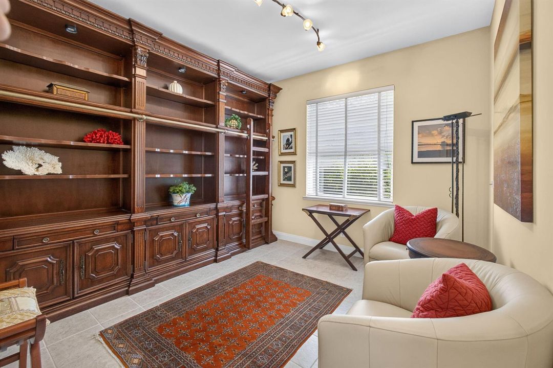 FIFTH BEDROOM/DEN