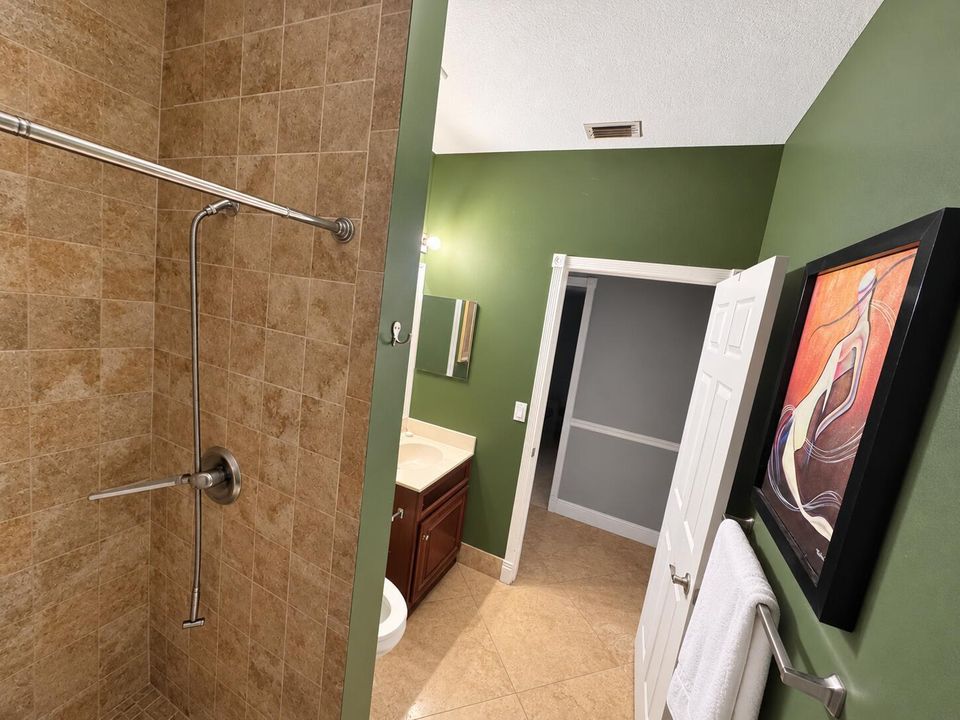 4th Downstairs Bathroom