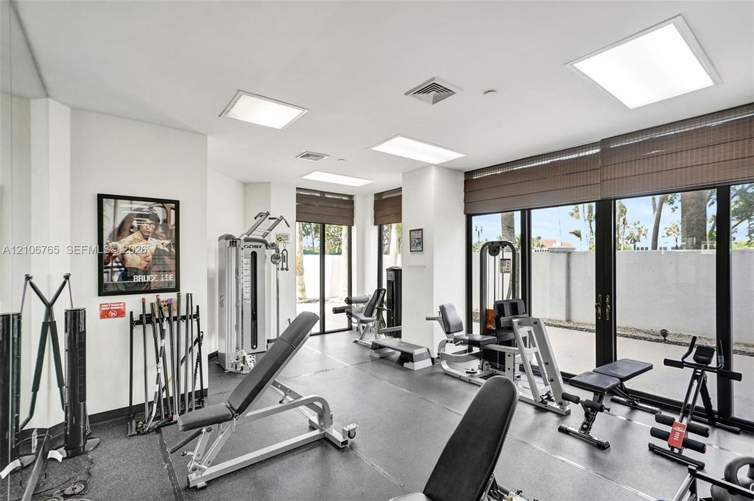 For Sale: $559,000 (2 beds, 2 baths, 1530 Square Feet)