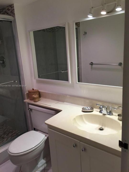 В аренду: $3,500 (2 спален, 2 ванн, 1603 Квадратных фут)