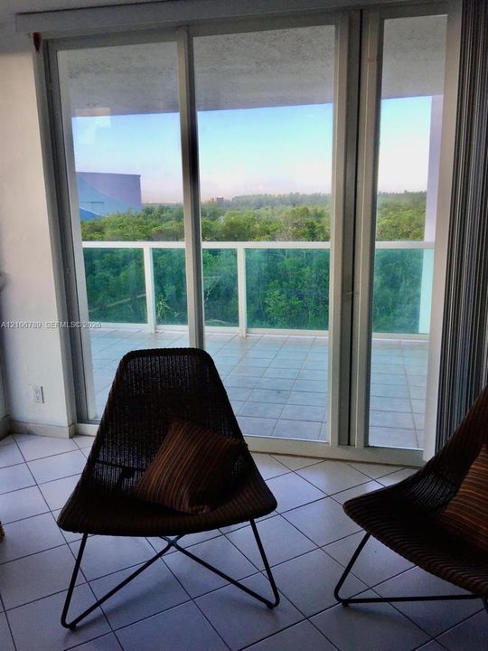 В аренду: $3,500 (2 спален, 2 ванн, 1603 Квадратных фут)