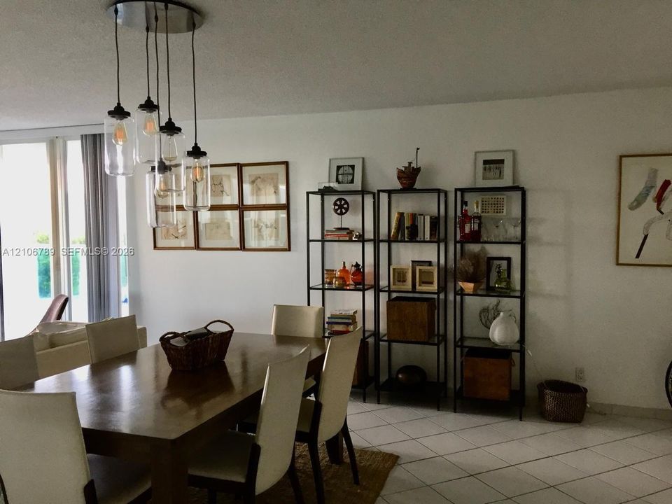 В аренду: $3,500 (2 спален, 2 ванн, 1603 Квадратных фут)