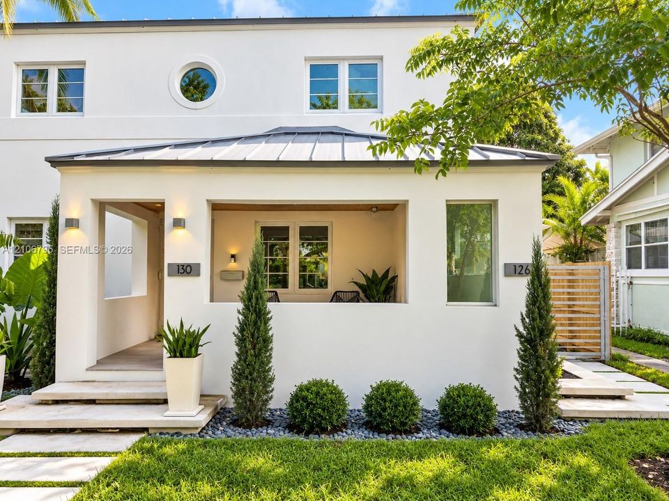 В аренду: $3,800 (2 спален, 2 ванн, 1250 Квадратных фут)