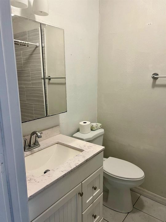 Collings Rental - 017 - Bathroom 2