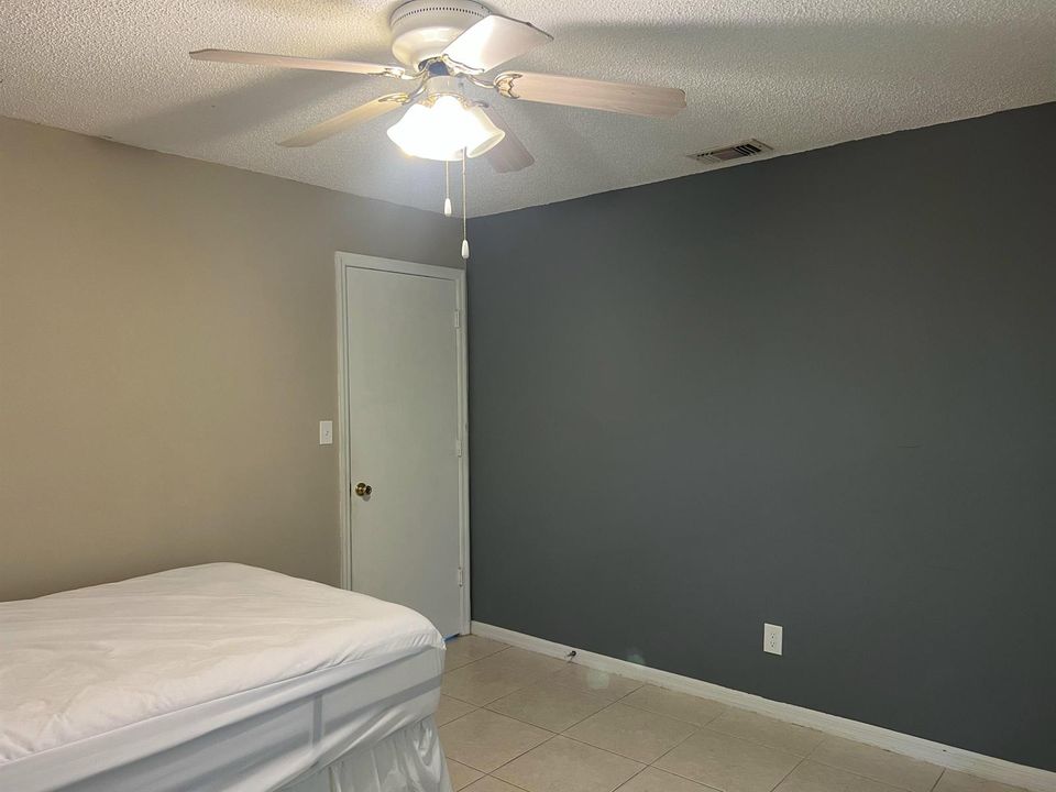 Collings Rental - 016 - Bedroom 3