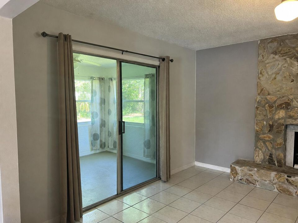 Collings Rental - 020 - Sunroom
