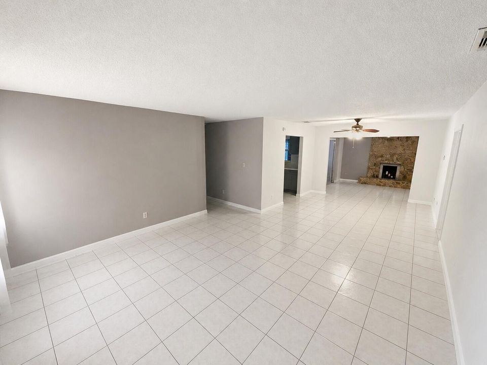 Collings Rental - 004 - Living Room