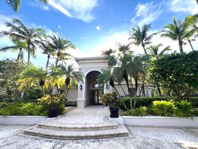Club House