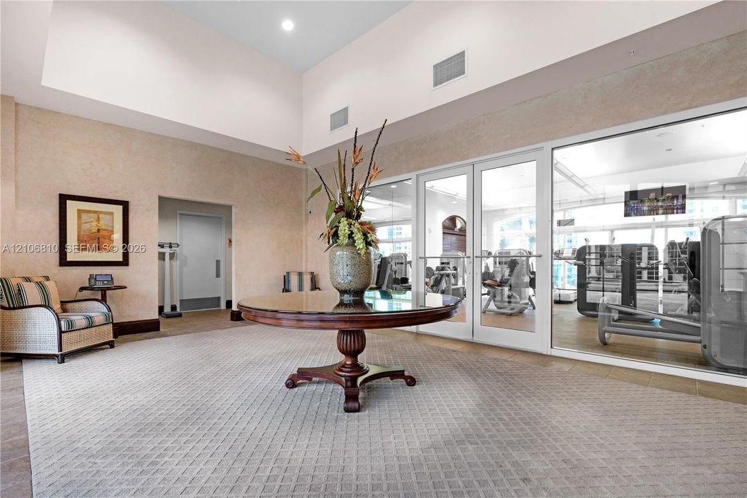 For Sale: $799,000 (2 beds, 2 baths, 1280 Square Feet)