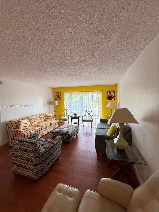 For Sale: $169,000 (3 beds, 2 baths, 1360 Square Feet)