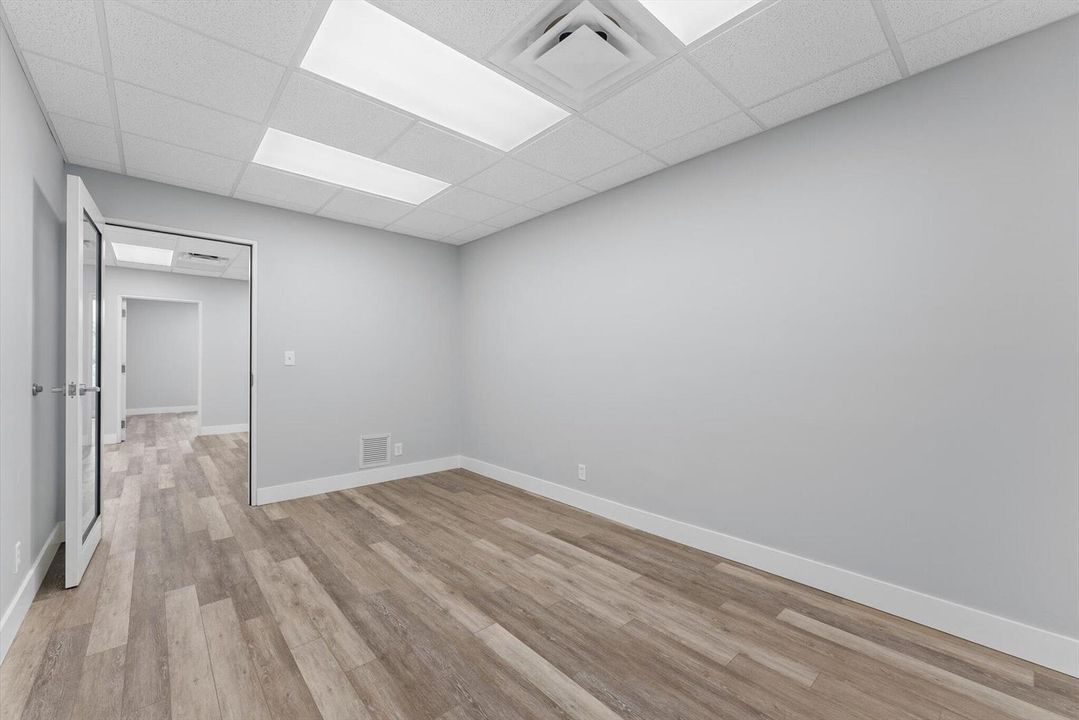 10 - Private Office C
