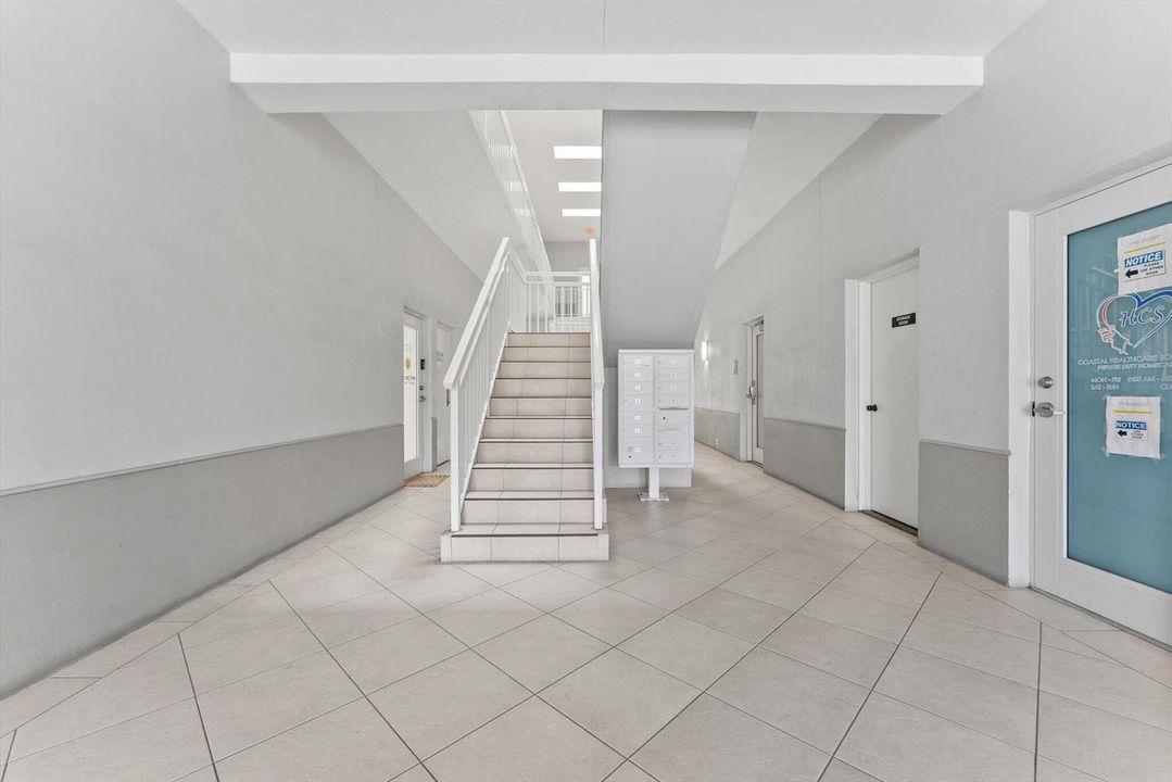 14 - Ground Floor Lobby and Stairs