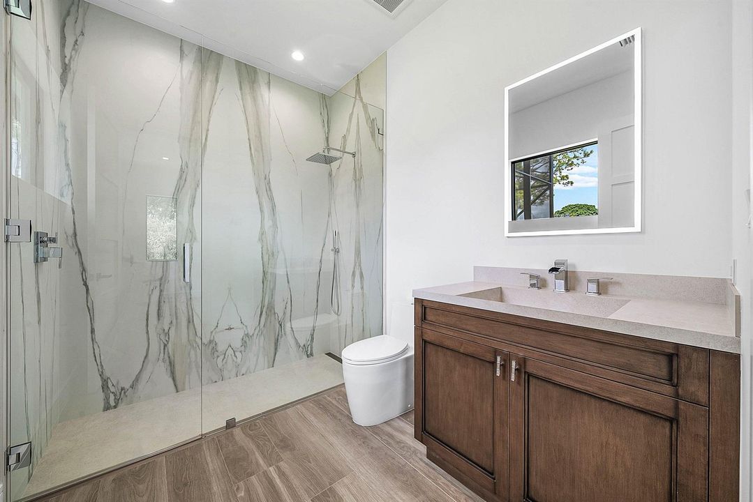 Guest Bath 2