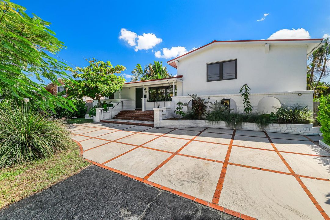 2408 NE 17th Terr-2