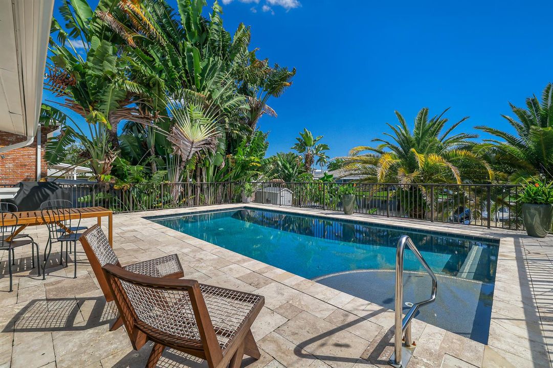 2408 NE 17th Terr-53
