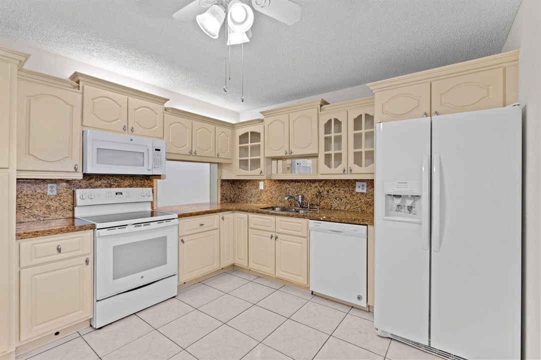 13-web-or-mls-A7408569