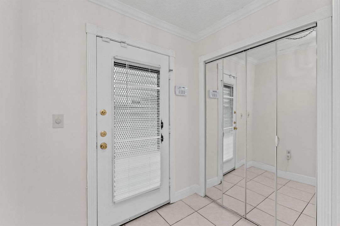 3-web-or-mls-A7408560