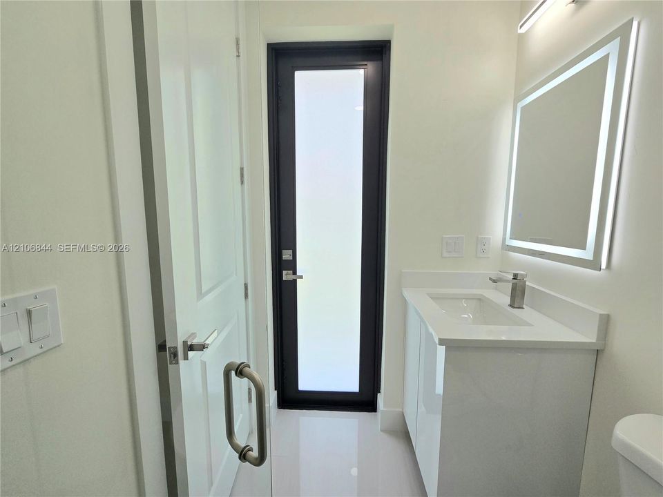 На продажу: $378,000 (3 спален, 3 ванн, 1703 Квадратных фут)