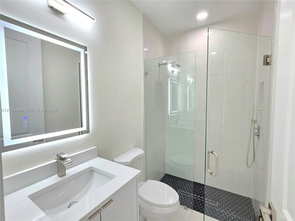На продажу: $378,000 (3 спален, 3 ванн, 1703 Квадратных фут)