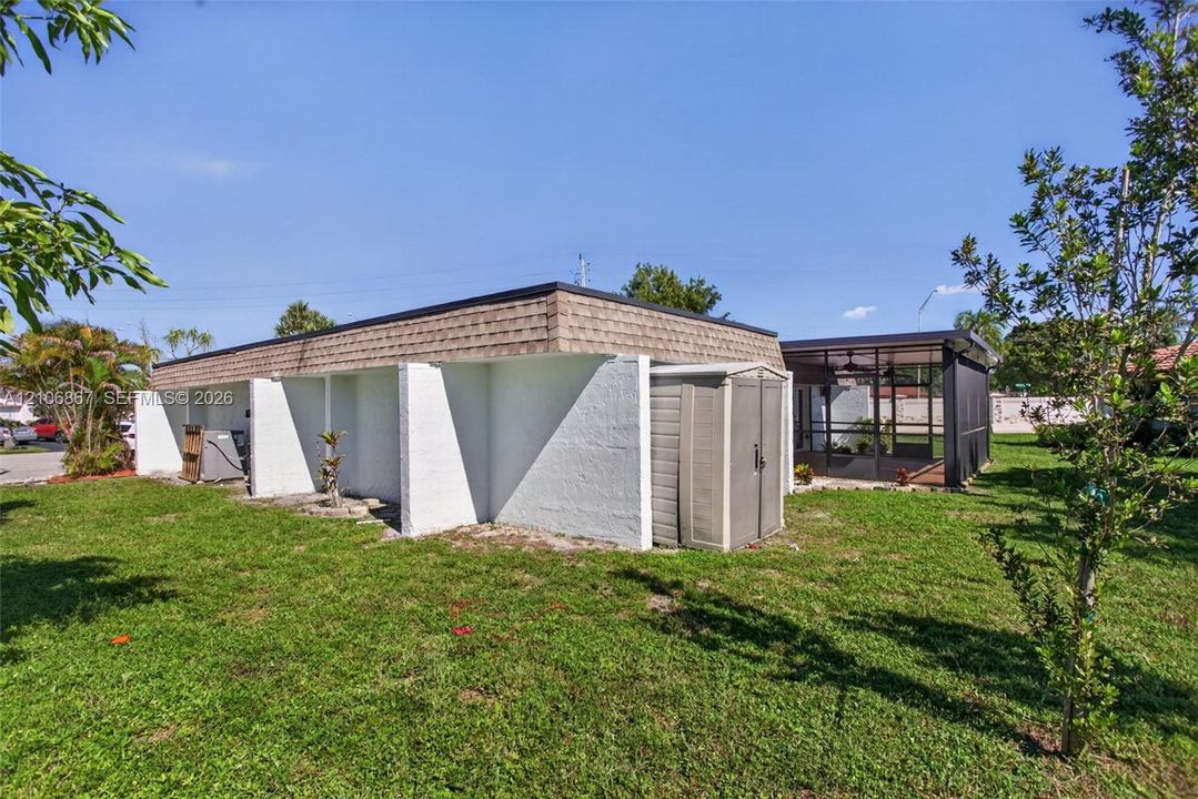На продажу: $549,999 (3 спален, 2 ванн, 1803 Квадратных фут)