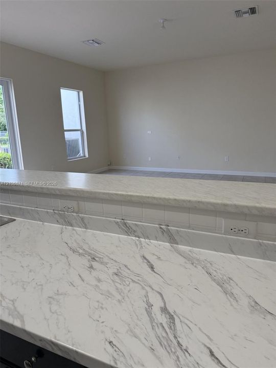 For Rent: $3,400 (4 beds, 2 baths, 3174 Square Feet)