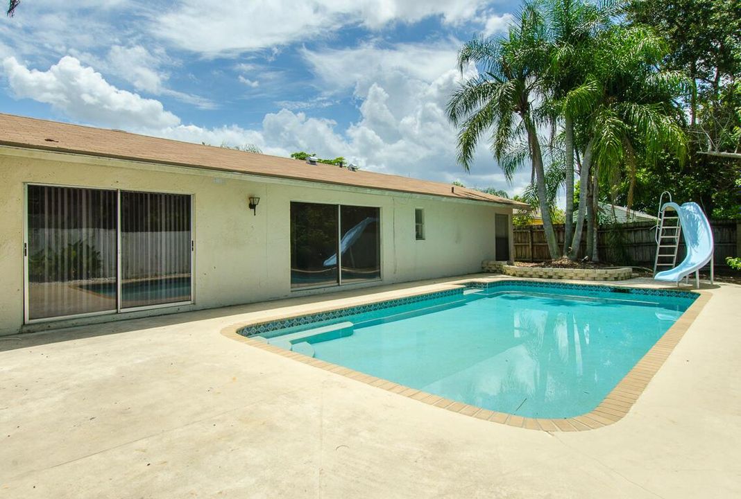 10953 Winding Creek-11