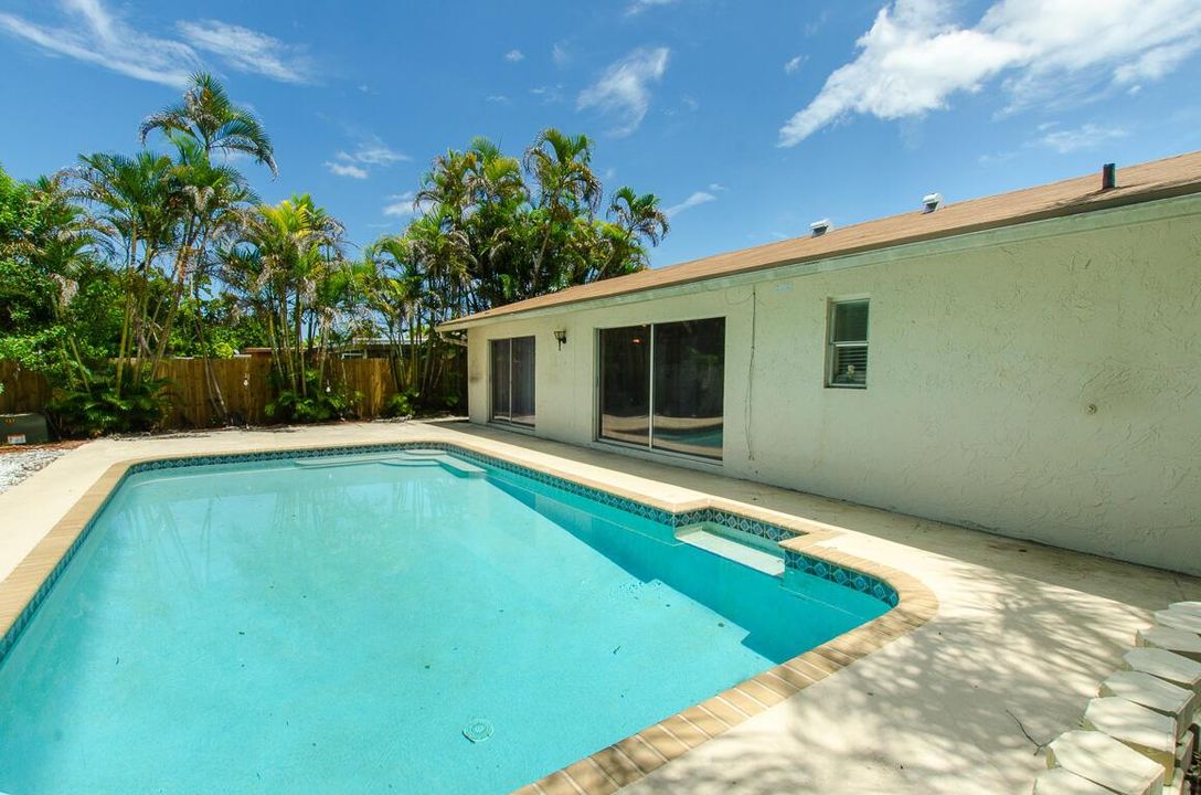 10953 Winding Creek-8