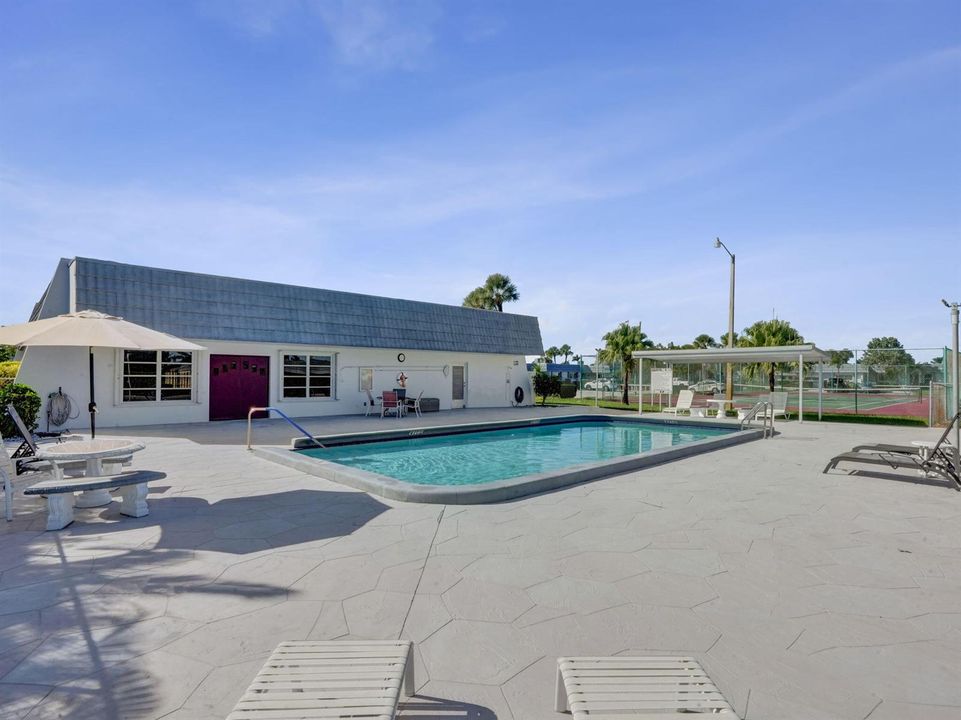 46-web-or-mls-DSC08012 2886 Fernley Dr E
