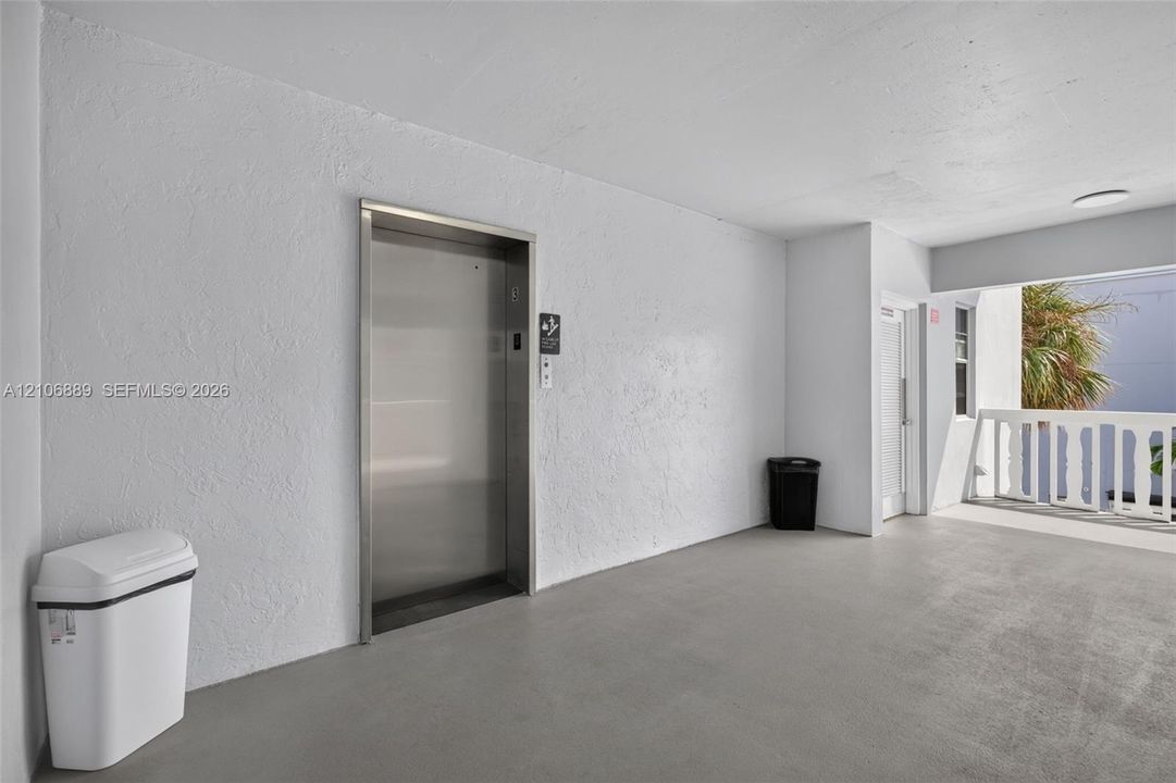 For Sale: $219,000 (2 beds, 2 baths, 1150 Square Feet)