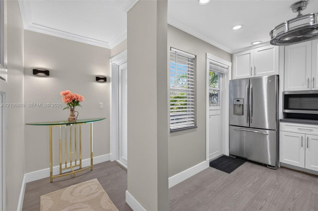 For Sale: $219,000 (2 beds, 2 baths, 1150 Square Feet)