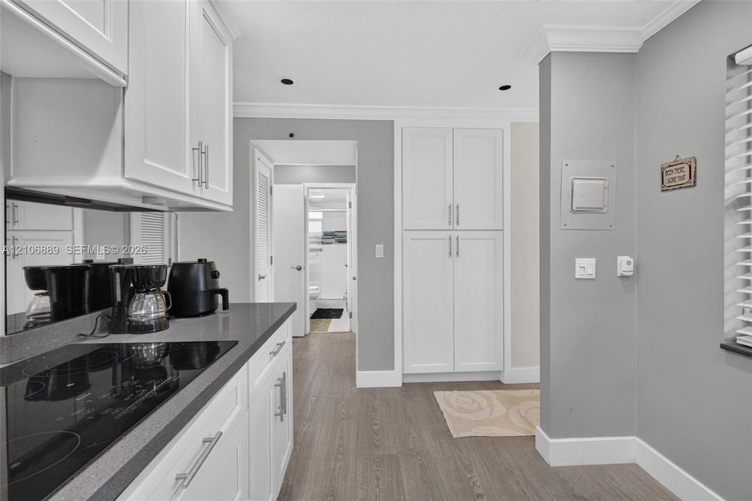 For Sale: $219,000 (2 beds, 2 baths, 1150 Square Feet)