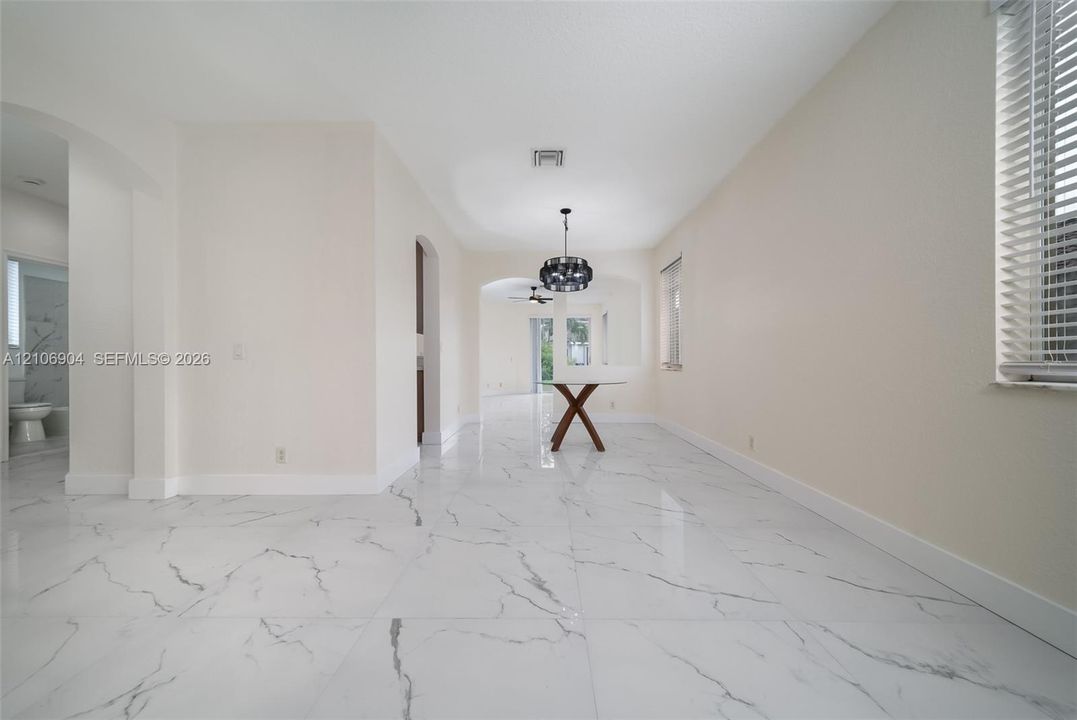 For Sale: $750,000 (3 beds, 2 baths, 1559 Square Feet)
