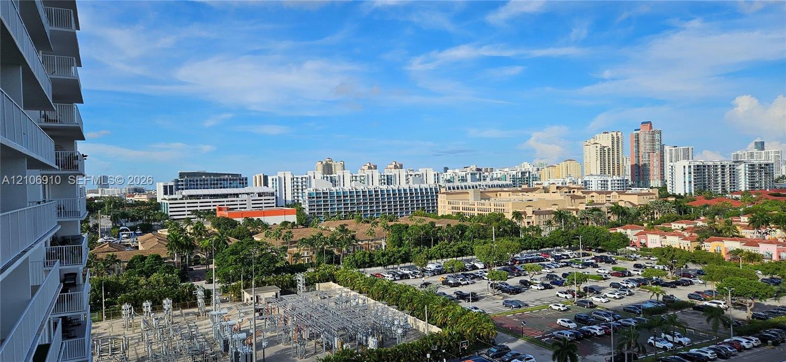 В аренду: $2,200 (1 спален, 2 ванн, 1066 Квадратных фут)