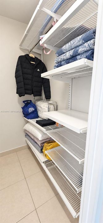 В аренду: $2,200 (1 спален, 2 ванн, 1066 Квадратных фут)