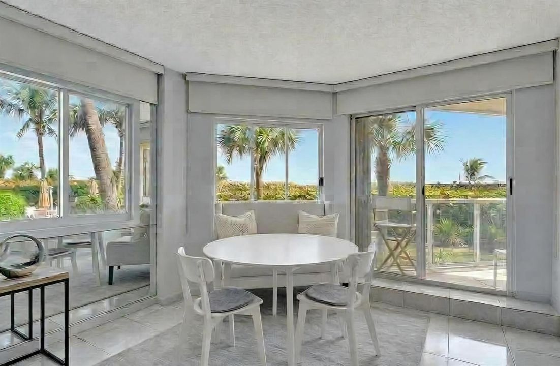 Dining nook