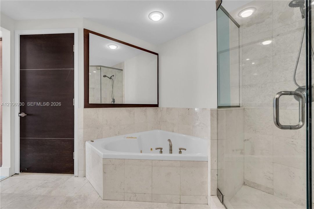 En Venta: $1,120,000 (2 camas, 2 baños, 1558 Pies cuadrados)
