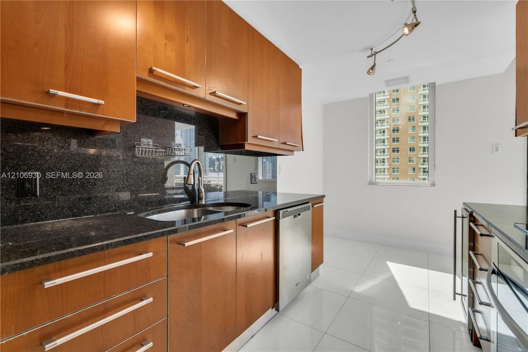 En Venta: $1,120,000 (2 camas, 2 baños, 1558 Pies cuadrados)