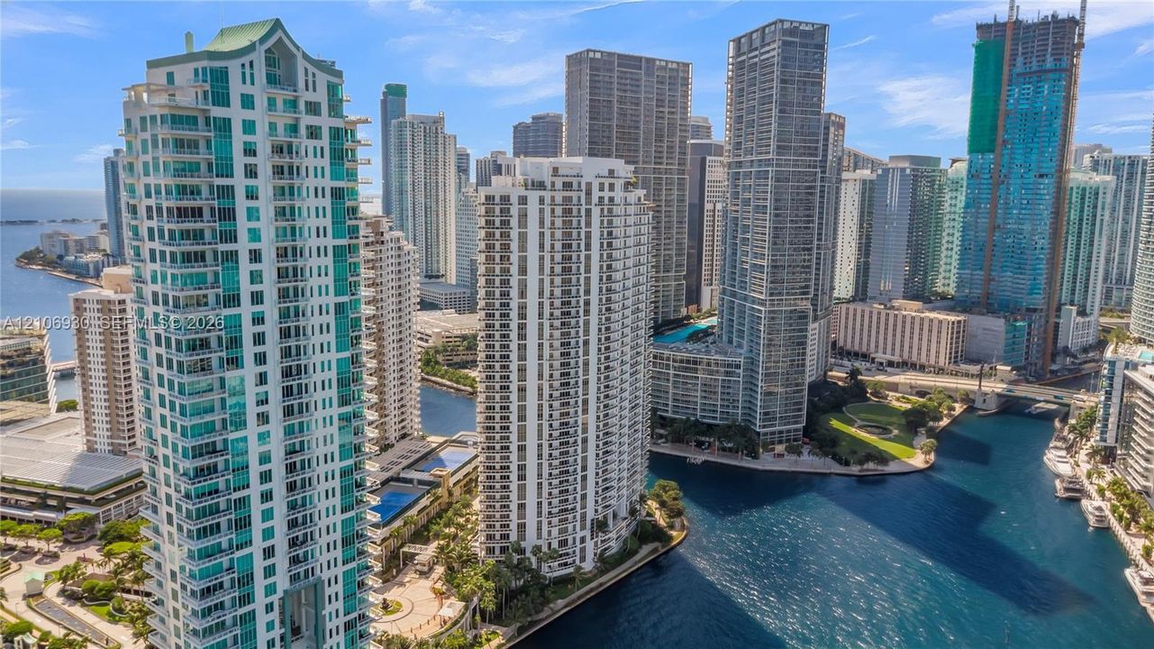 En Venta: $1,120,000 (2 camas, 2 baños, 1558 Pies cuadrados)