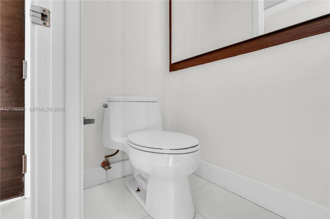 En Venta: $1,120,000 (2 camas, 2 baños, 1558 Pies cuadrados)
