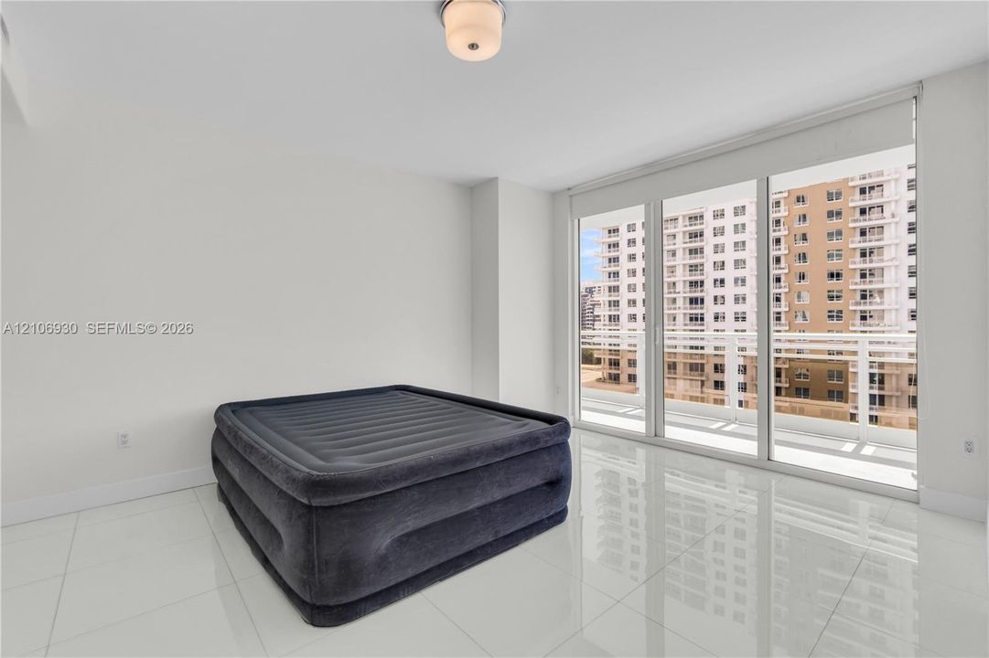 En Venta: $1,120,000 (2 camas, 2 baños, 1558 Pies cuadrados)
