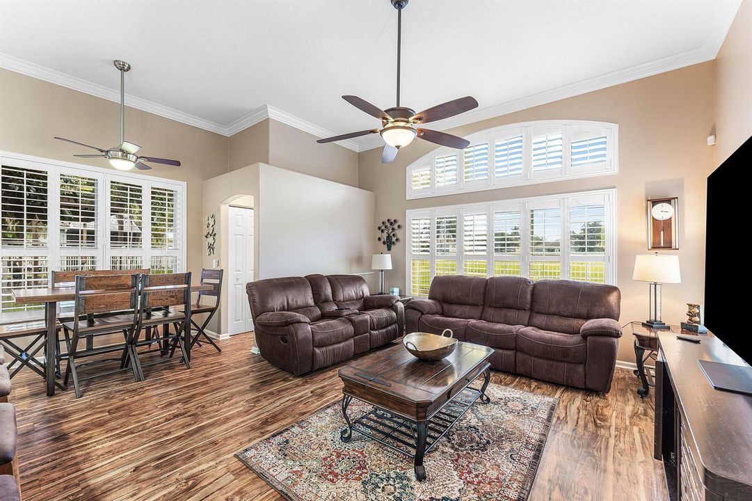 Family Room / Breakfast Nook