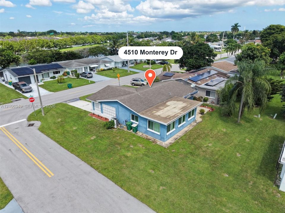 For Sale: $387,400 (2 beds, 2 baths, 1318 Square Feet)