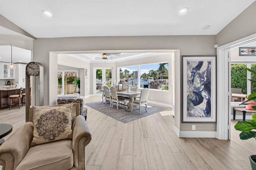 FORMAL DINING ROOM WITH GORGEOUS VIEWS