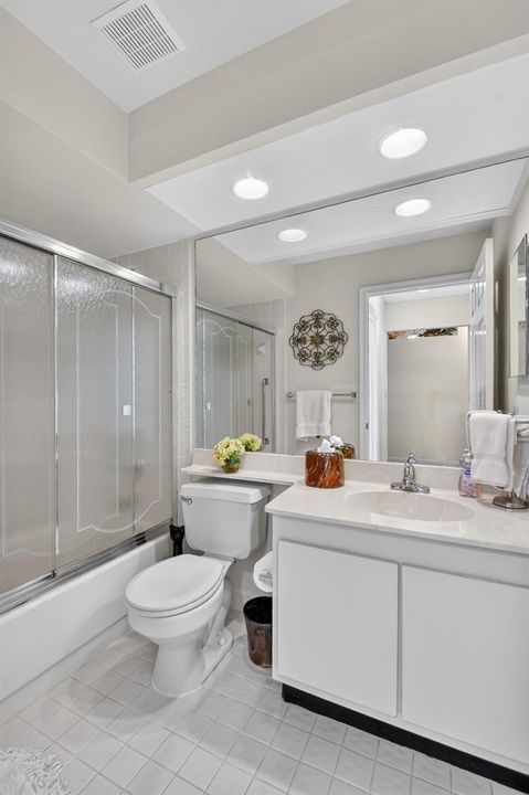 Guest Bath 2